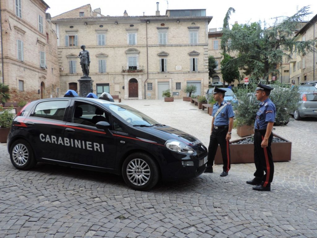 Per un sorpasso azzardato minaccia un automobilista con la pistola ad aria  compressa (Foto)