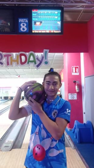 CORSO DI BOWLING con il CAMPIONE DEL MONDO 