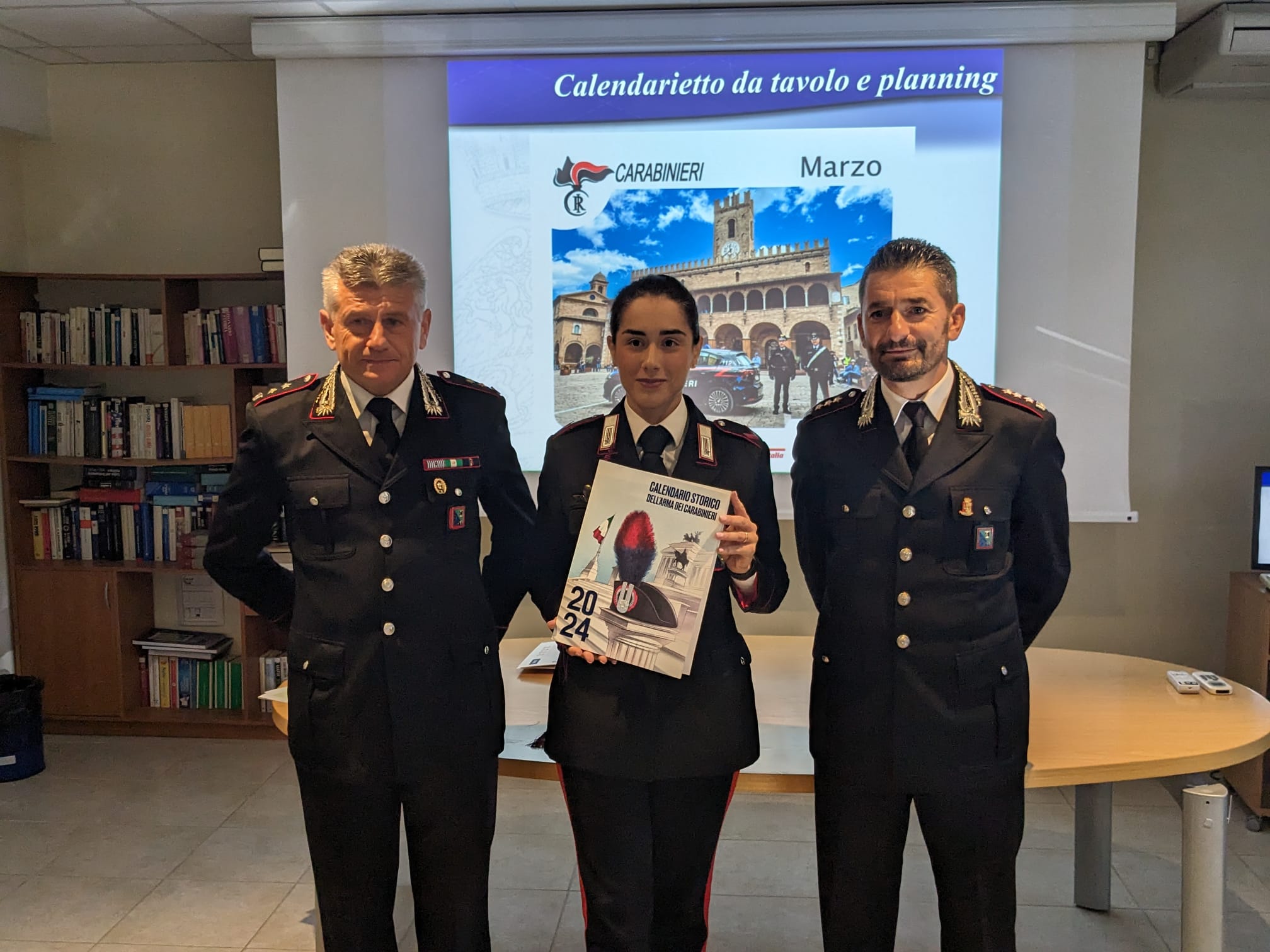 Presentato il calendario storico 2024 dei Carabinieri, Offida